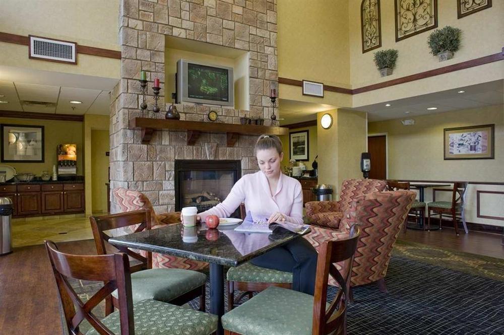 Hampton Inn & Suites Nashville-Smyrna Ristorante foto